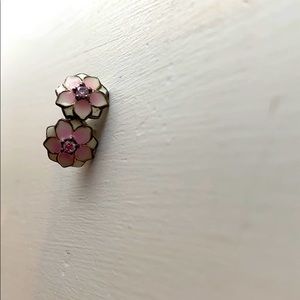 Flower earrings